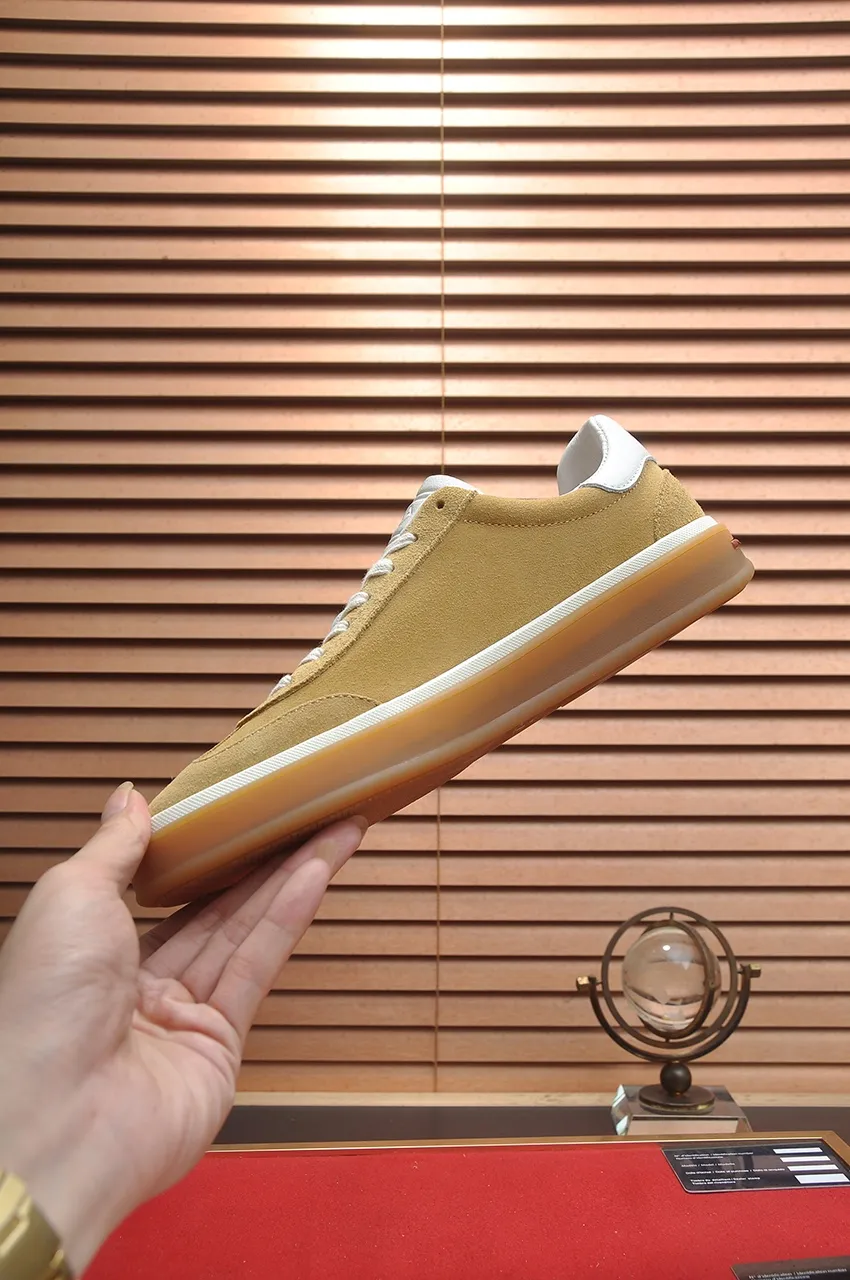 Men's men's shoes 💰540💶【𝐥𝐨𝐫𝐨 𝐏𝐢𝐚𝐧𝐚】lp classic loafers, an Italian treasure brand, the only brand that can match Hermès! Only after wearing it do we realize that we cannot let down our feet. The upper is imported cashmere, the lining of water-dyed cowhide ➕ the cowhide feet, the official original glass rubber outsole, and the pendant. Exclusive original packaging (tag ➕ brand paper ➕ outer box ➕ hand bag) code number: 38-45